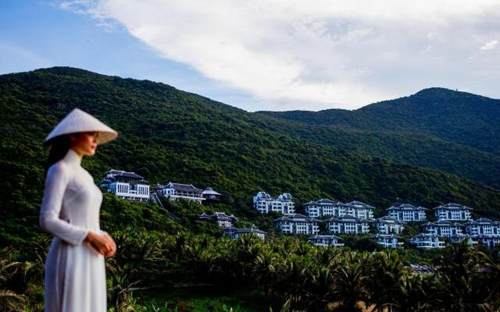 Sự Bùng Nổ Của Video Ngắn và Trí Tuệ Nhân Tạo: Vai Trò Thiết Yếu Của Đào Tạo Kỹ Năng Sáng Tạo Nội Dung_Sản phẩm quảng cáo ngắn video